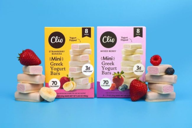 Clio-mini-Greek-yogurt-bars-dipped-in-yogurt.jpg