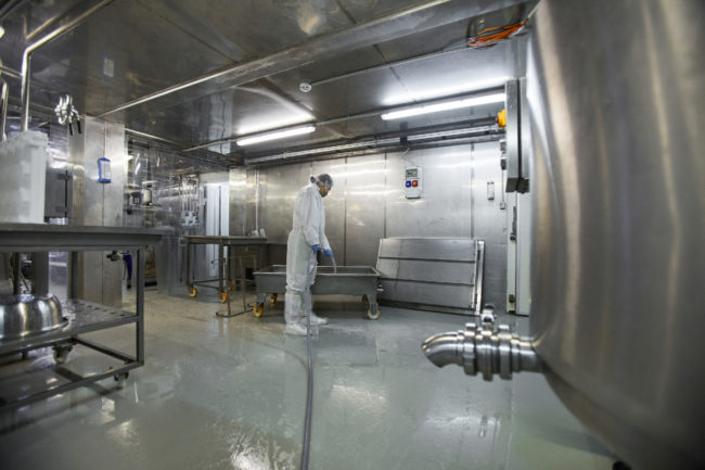 clean facility food and beverage manufacturing processing sanitation